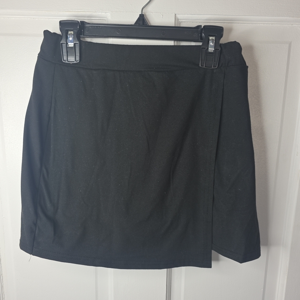 Elegant Black Mini Skirt for Women